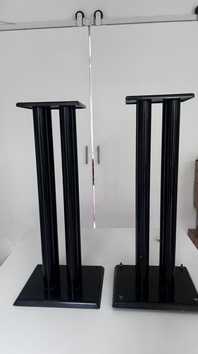 Atlas speaker floor stands