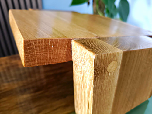 Solid oak speaker - speaker, riser