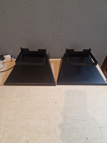 Pair unbranded metal - pair, of