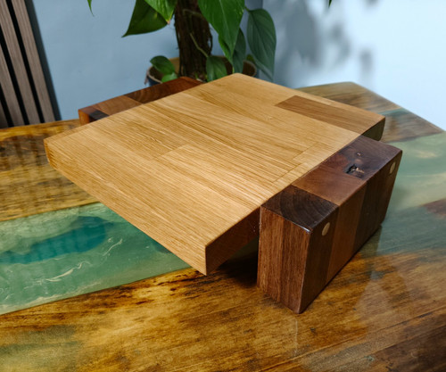 Solid oak and walnut - solid,