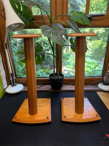 Solid wood speaker - solid,